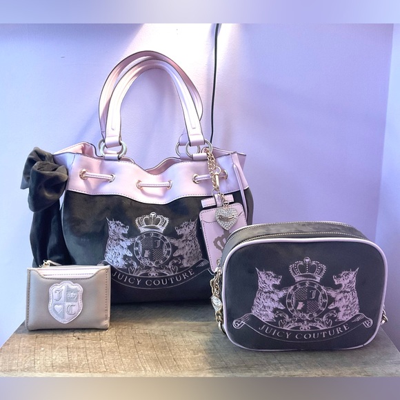 Juicy Couture Black and Pink Tote Set - Picture 2 of 13